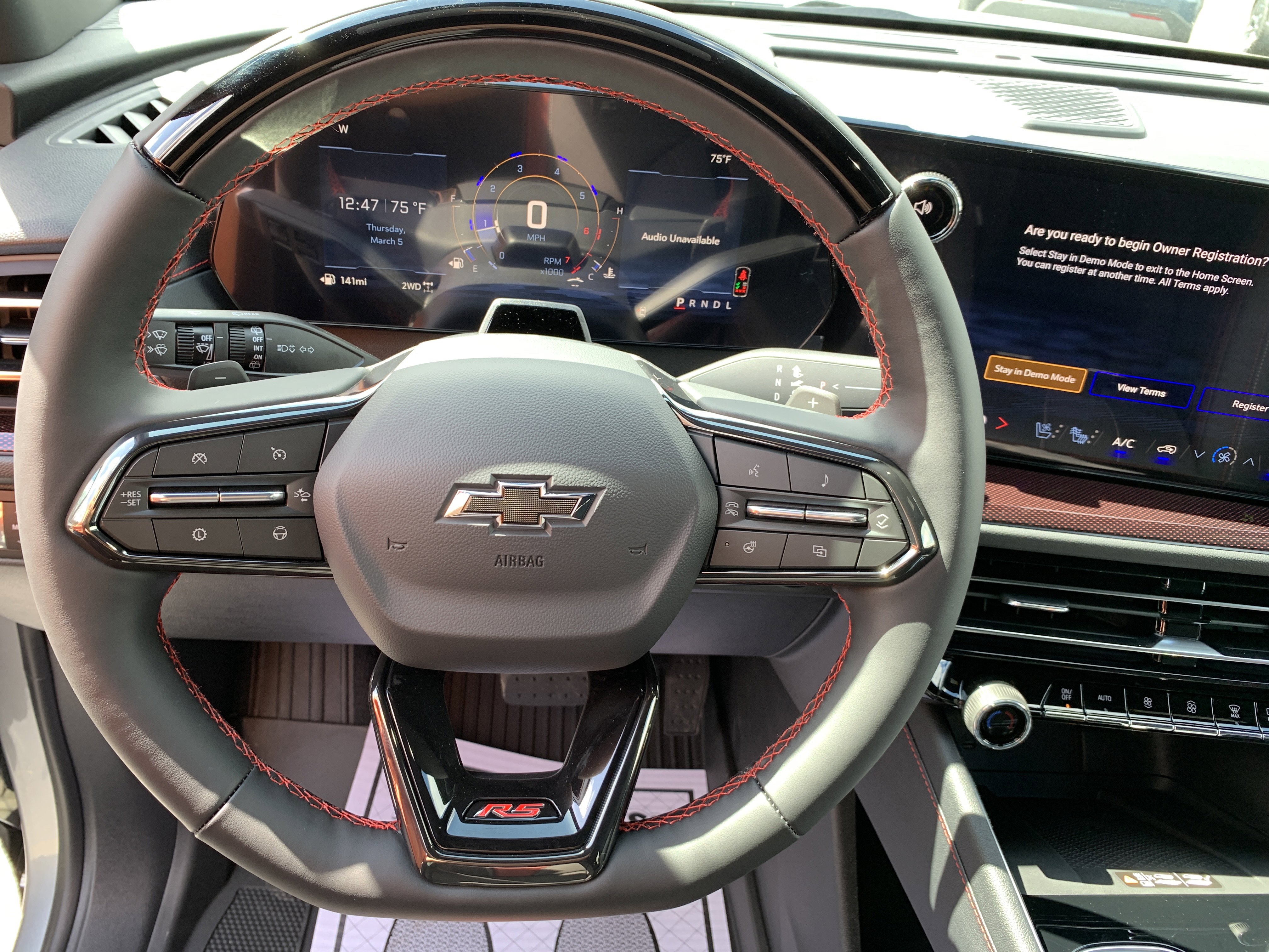 New 2026 Chevrolet Traverse RS w/ LPO, Floor Liner Package image 15