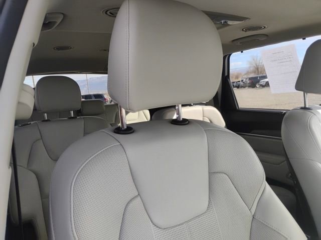 Used 2022 Kia Telluride EX w/ EX Premium Package image 17