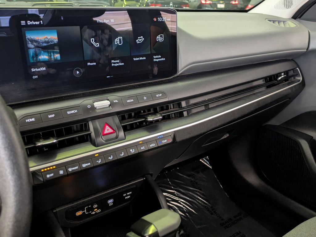 Used 2025 Kia K4 LXS image 15