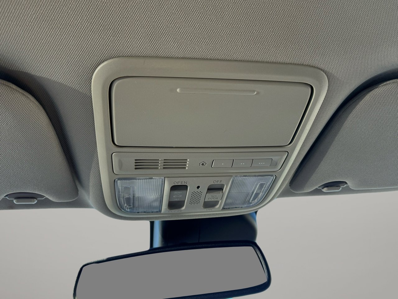 Used 2015 Honda Odyssey EX-L image 22