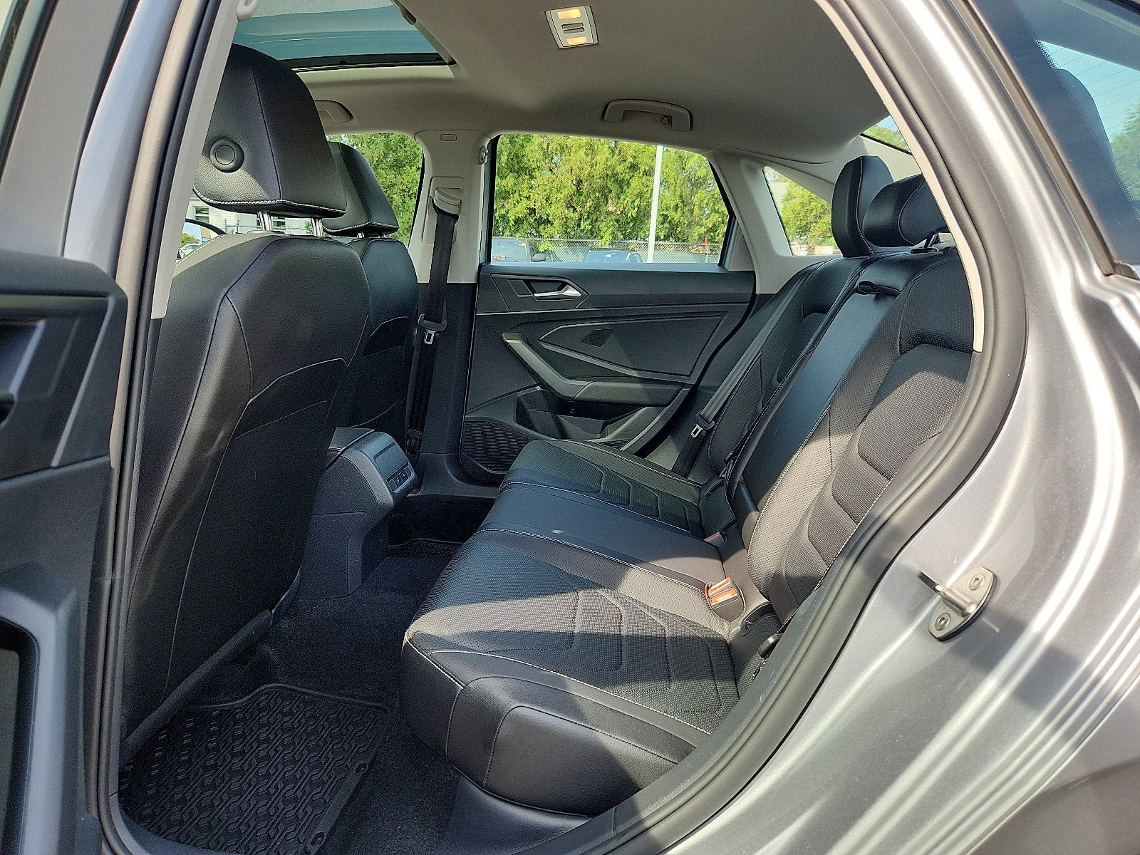 Certified 2024 Volkswagen Jetta SEL FWD image 10