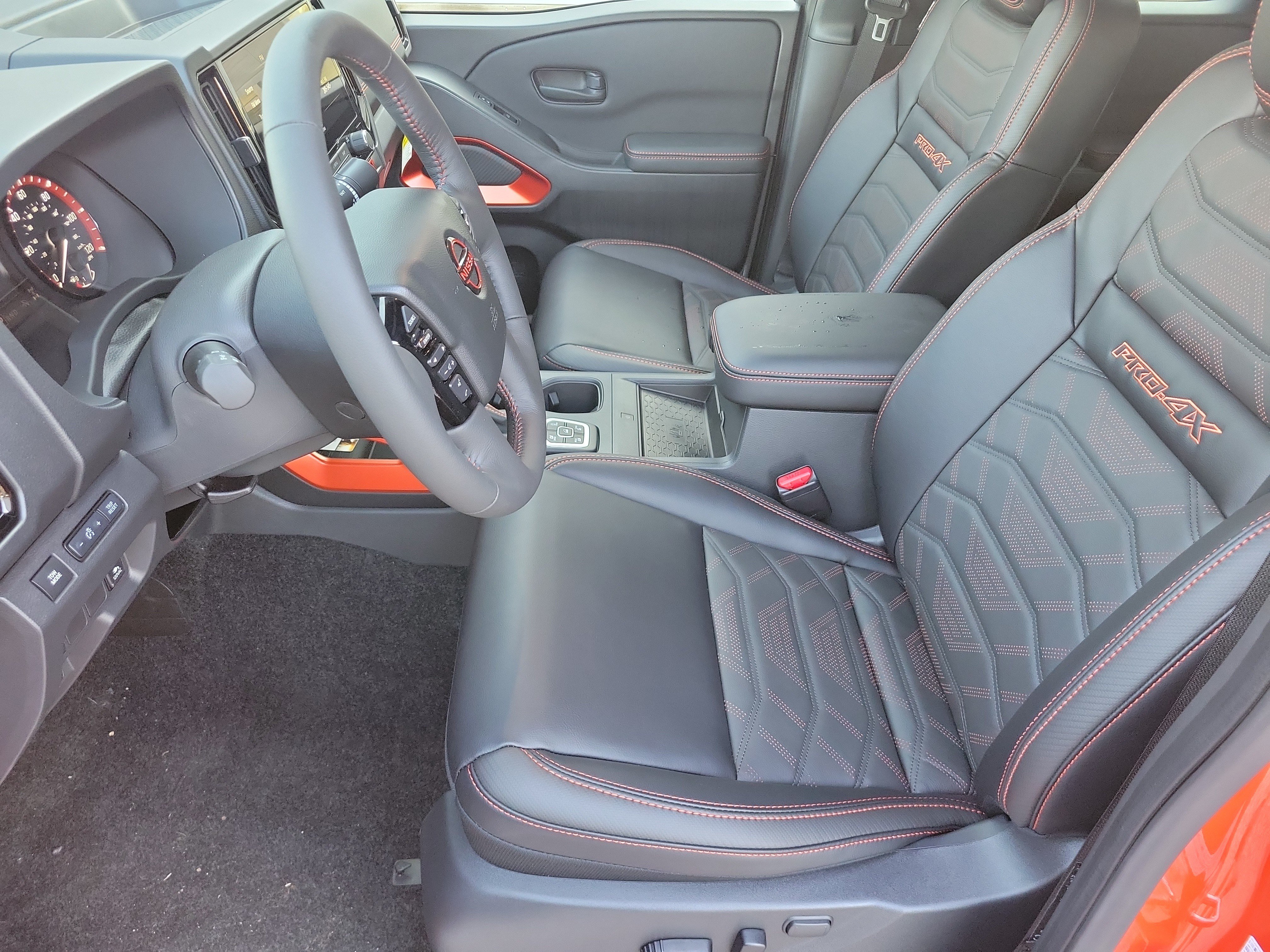 New 2026 Nissan Frontier PRO-4X w/ Pro Premium Package AWD/4WD image 9