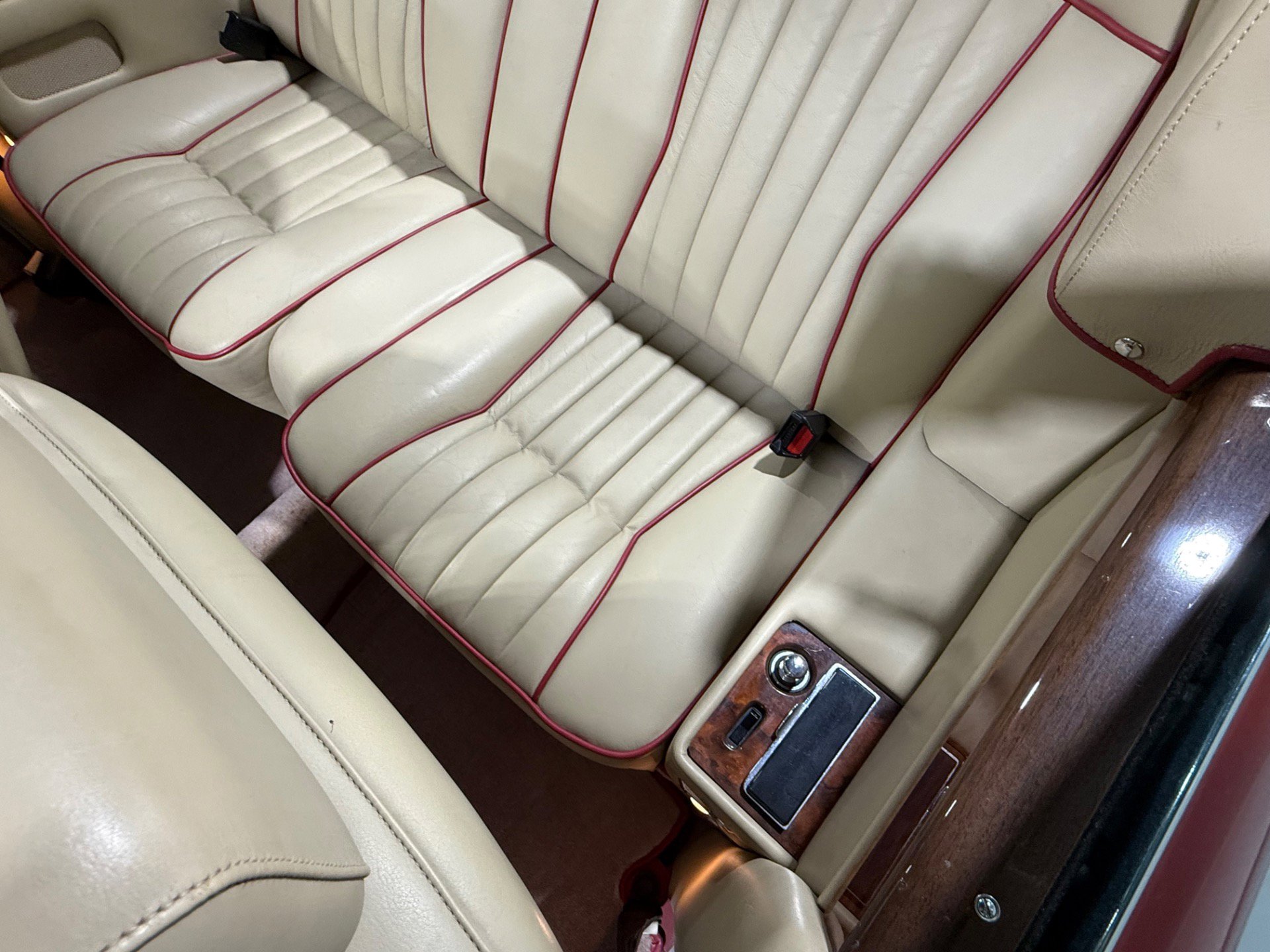 Used 1988 Rolls-Royce Corniche II image 56