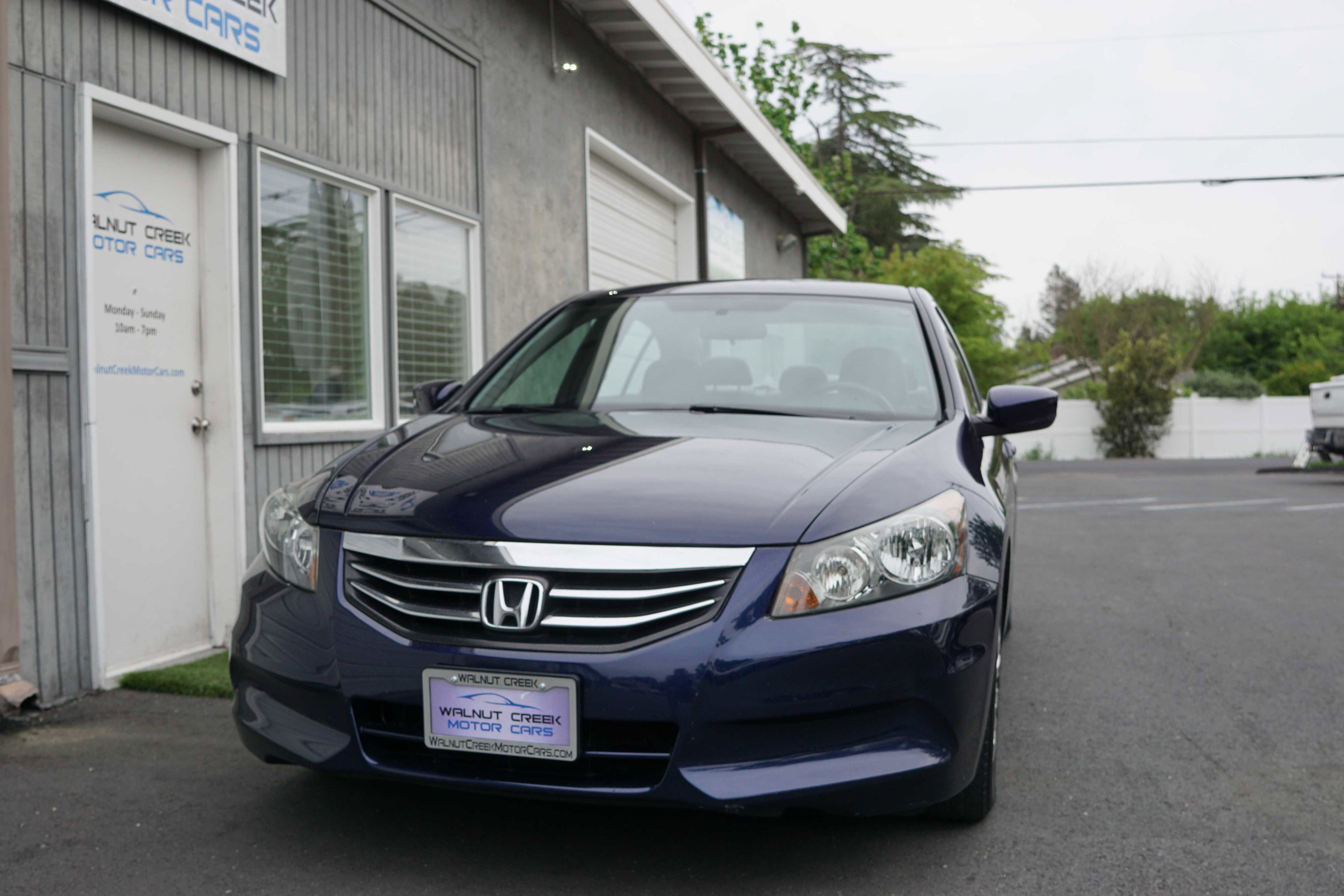 Used 2011 Honda Accord LX image 2