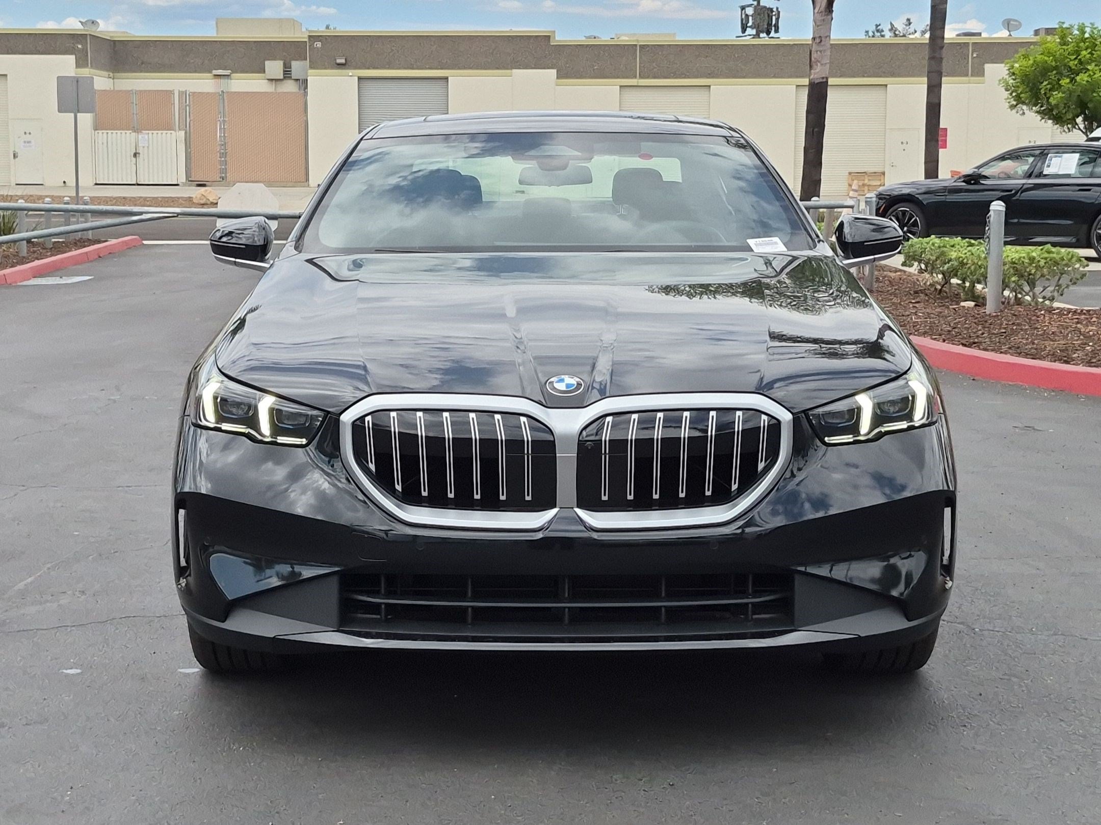 New 2027 BMW 530i w/ Convenience Package RWD image 3