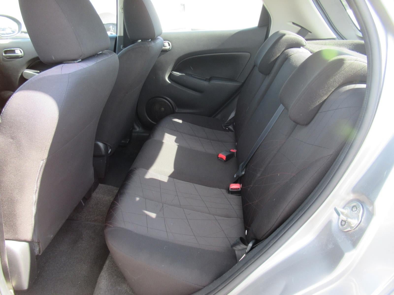 Used 2011 MAZDA MAZDA2 Sport FWD image 27