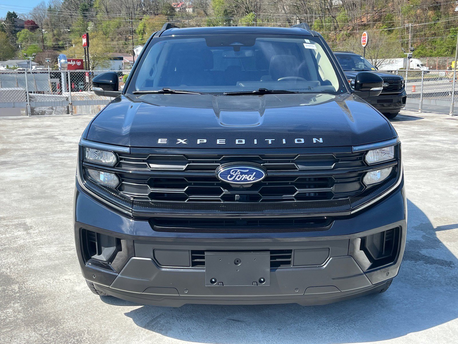 Certified 2025 Ford Expedition Active AWD/4WD image 5