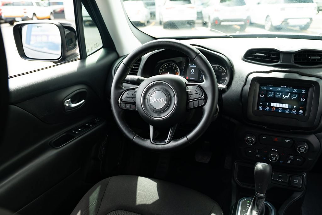Used 2019 Jeep Renegade Altitude w/ Quick Order Package 2XM FWD image 9