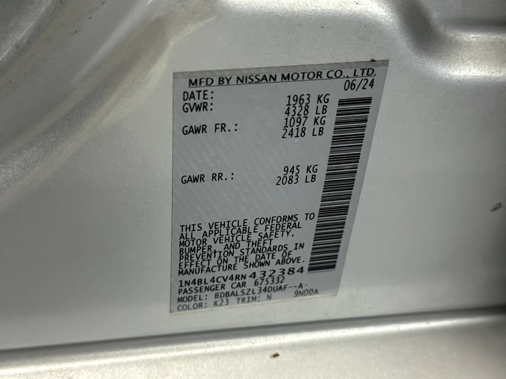 Used 2024 Nissan Altima 2.5 SR w/ SR Premium Package FWD image 27