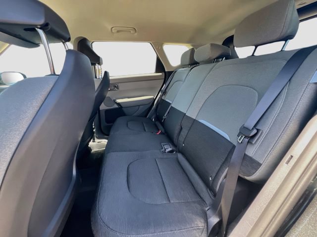 New 2027 Kia Seltos S FWD image 22