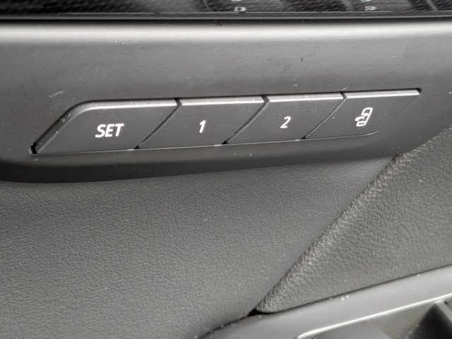 Certified 2022 Buick Envision Essence w/ Technology Package II FWD image 29