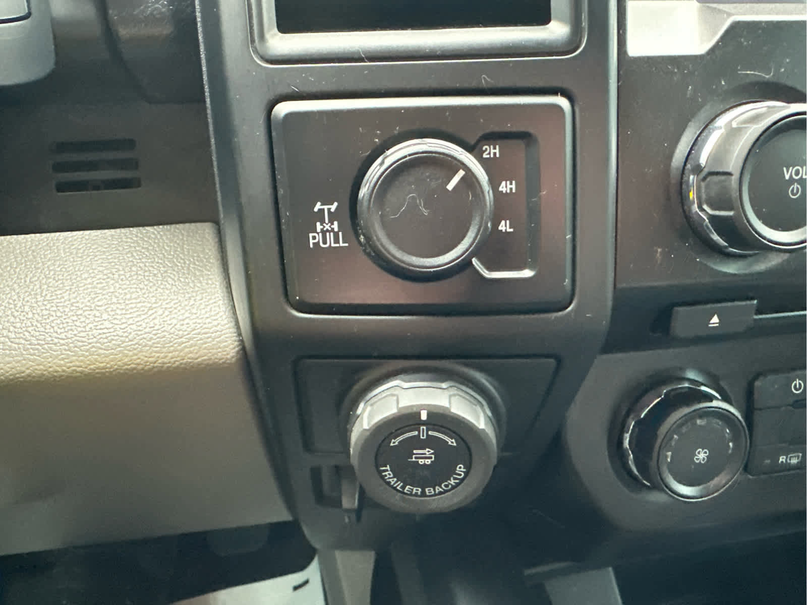 Used 2018 Ford F150 XL w/ Equipment Group 101A Mid image 23