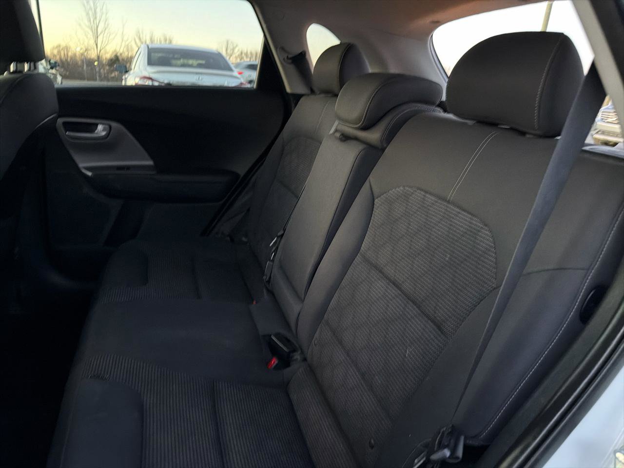Used 2019 Kia Niro LX image 16