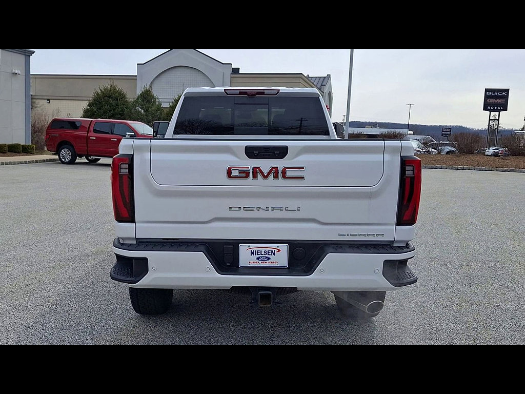 Used 2024 GMC Sierra 2500 Denali w/ Denali Reserve Package image 7