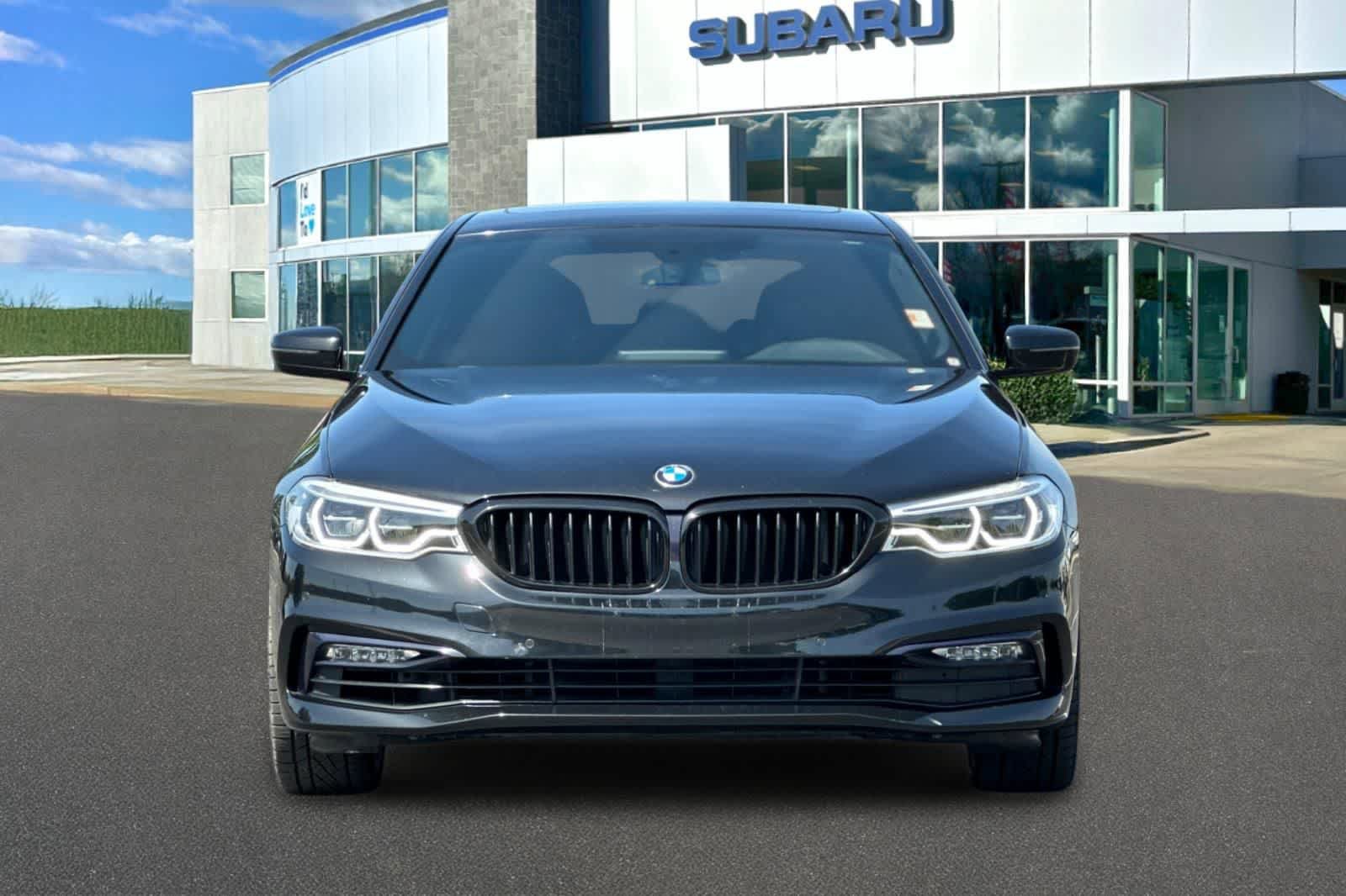 Used 2017 BMW 540i RWD image 11