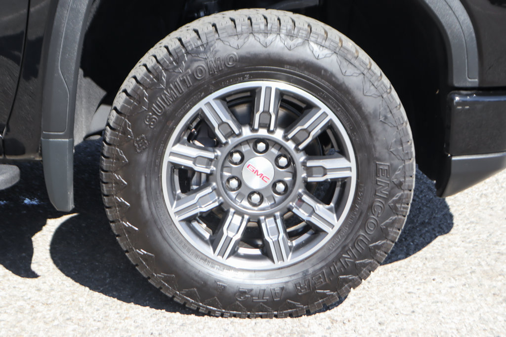 Used 2024 GMC Sierra 1500 AT4 w/ Technology Package AWD/4WD image 44