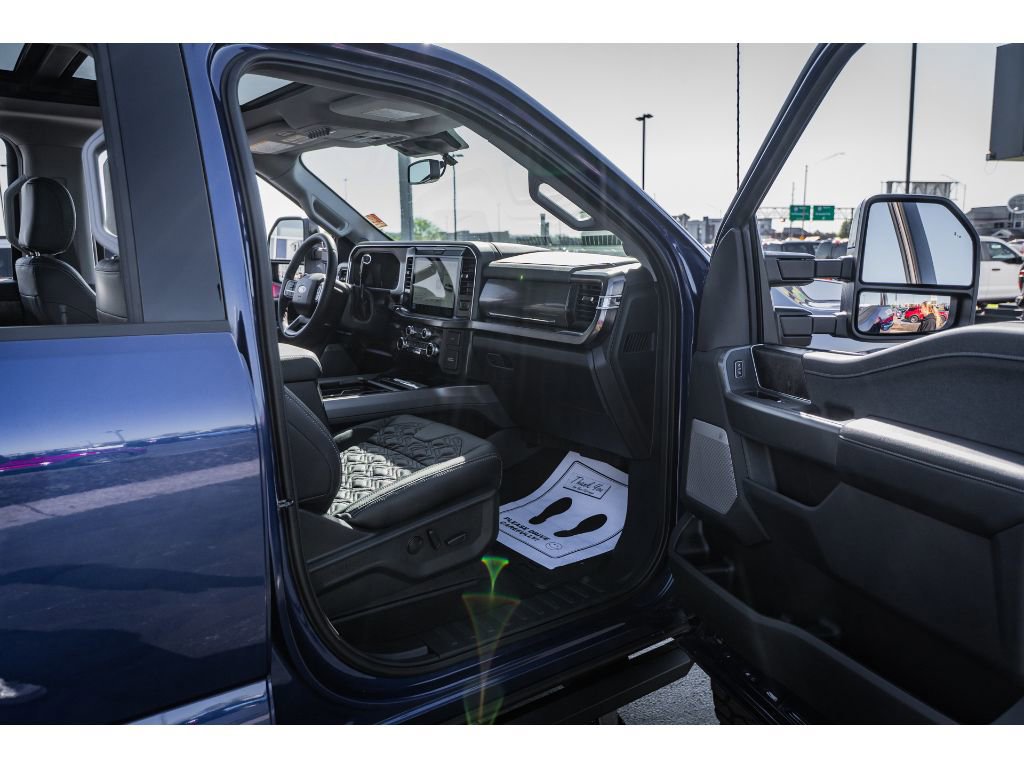 New 2026 Ford F250 Lariat w/ Black Appearance Package AWD/4WD image 25