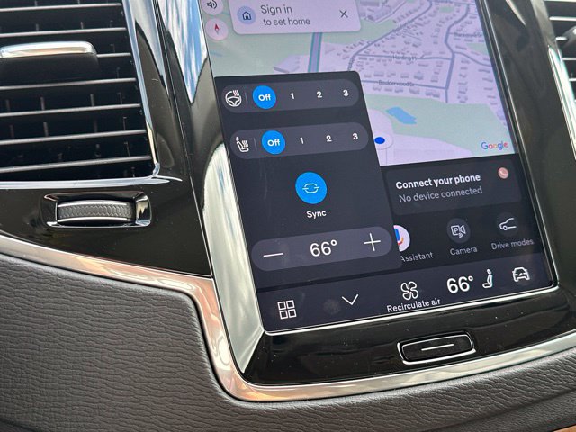 Certified 2024 Volvo XC90 T8 Plus AWD/4WD image 28