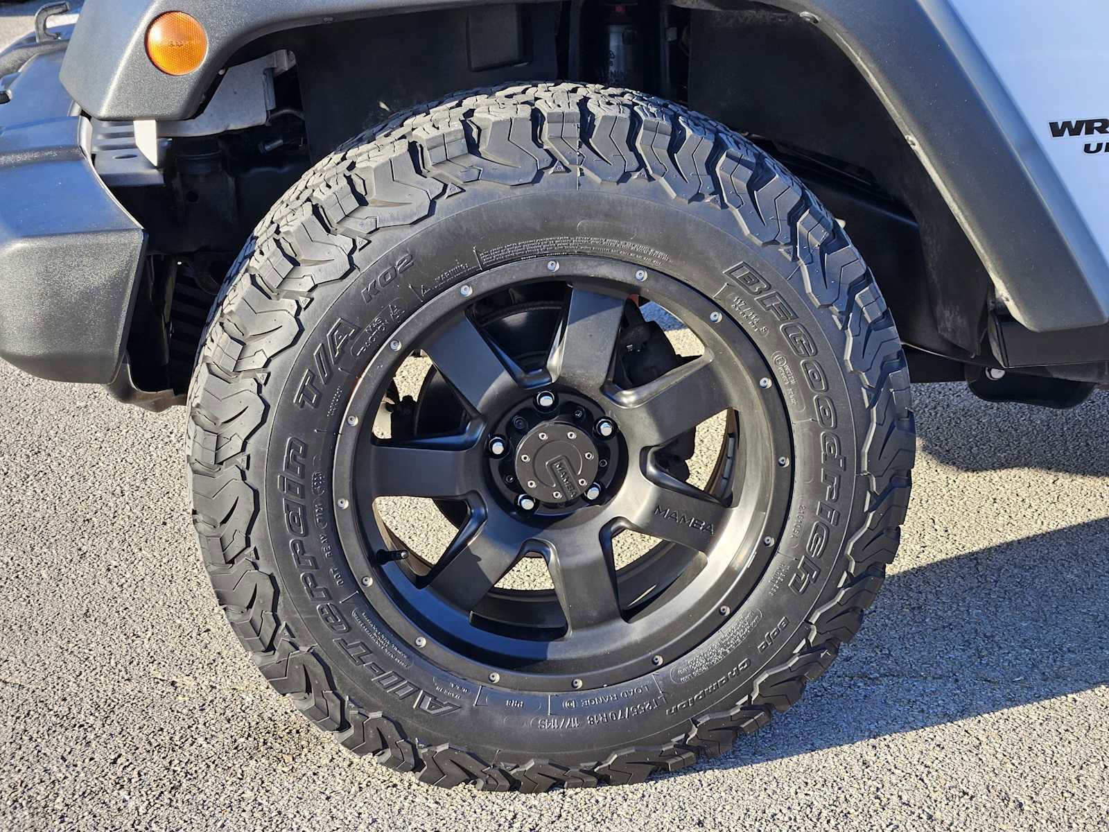 Used 2012 Jeep Wrangler Unlimited Rubicon image 9