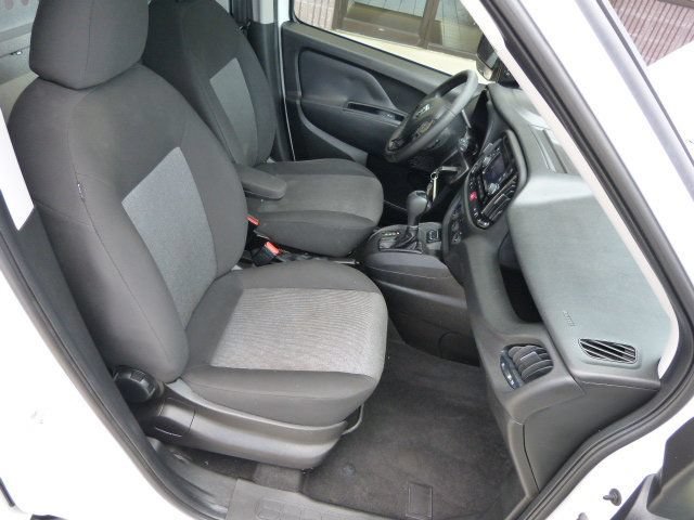 Used 2020 RAM ProMaster City Tradesman SLT FWD image 25