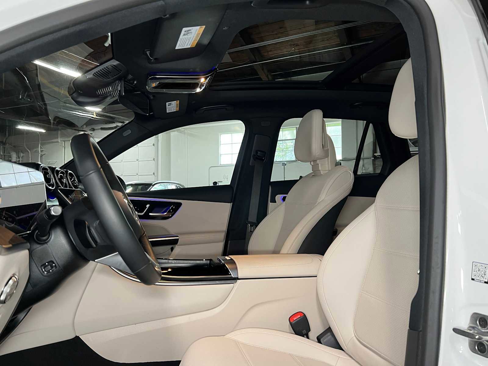 Certified 2026 Mercedes-Benz GLC 300 4MATIC image 25