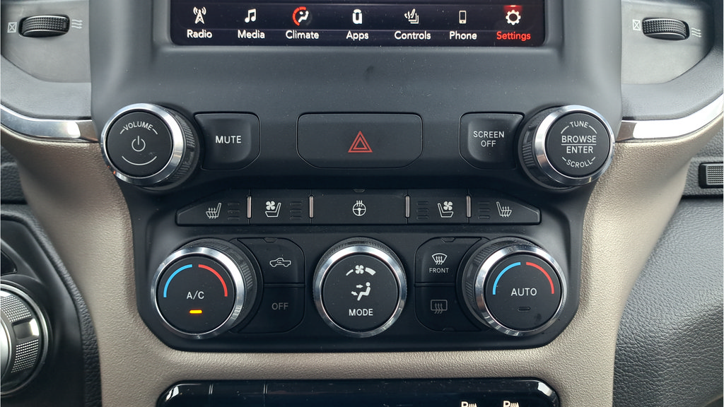 Used 2021 RAM 1500 Laramie AWD/4WD image 21