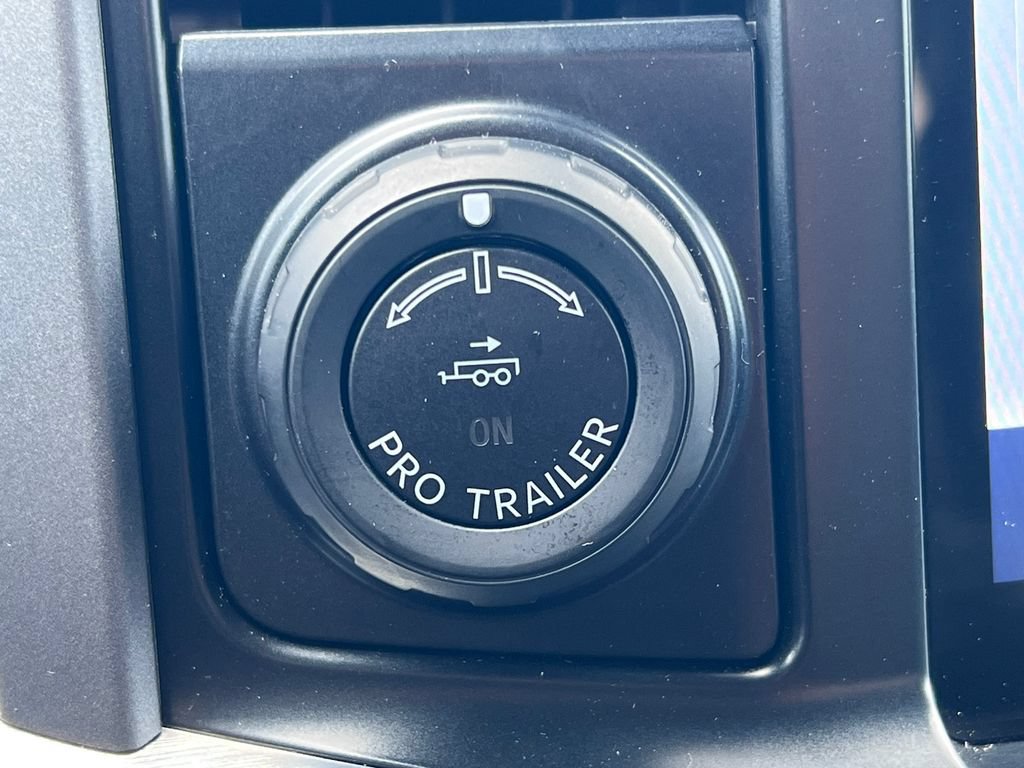 Used 2021 Ford F150 Lariat w/ Equipment Group 502A High AWD/4WD image 28
