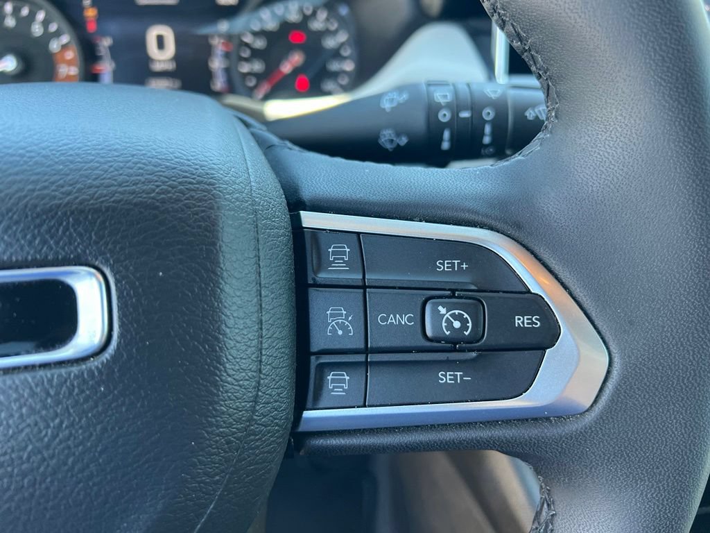 Used 2025 Jeep Compass Limited AWD/4WD image 42