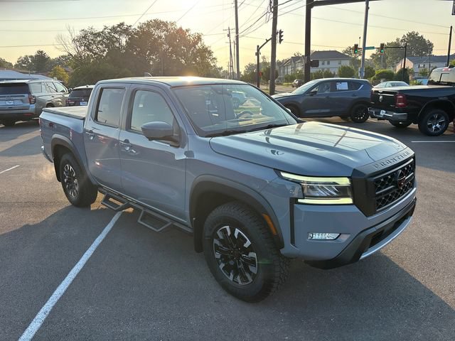 Used 2022 Nissan Frontier PRO-4X AWD/4WD image 2