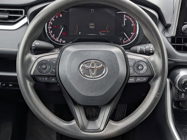 Used 2025 Toyota RAV4 XLE FWD image 12