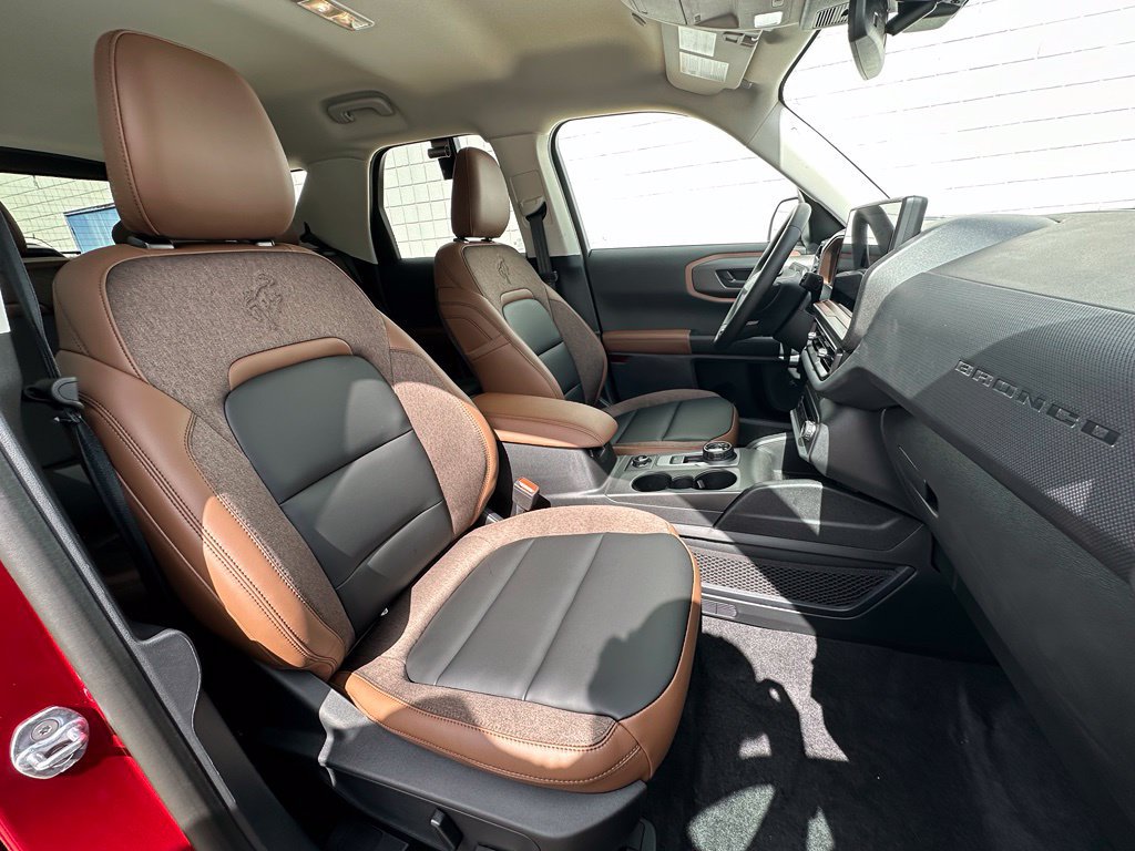 New 2026 Ford Bronco Sport Outer Banks w/ Outer Banks Tech Package+ AWD/4WD image 23