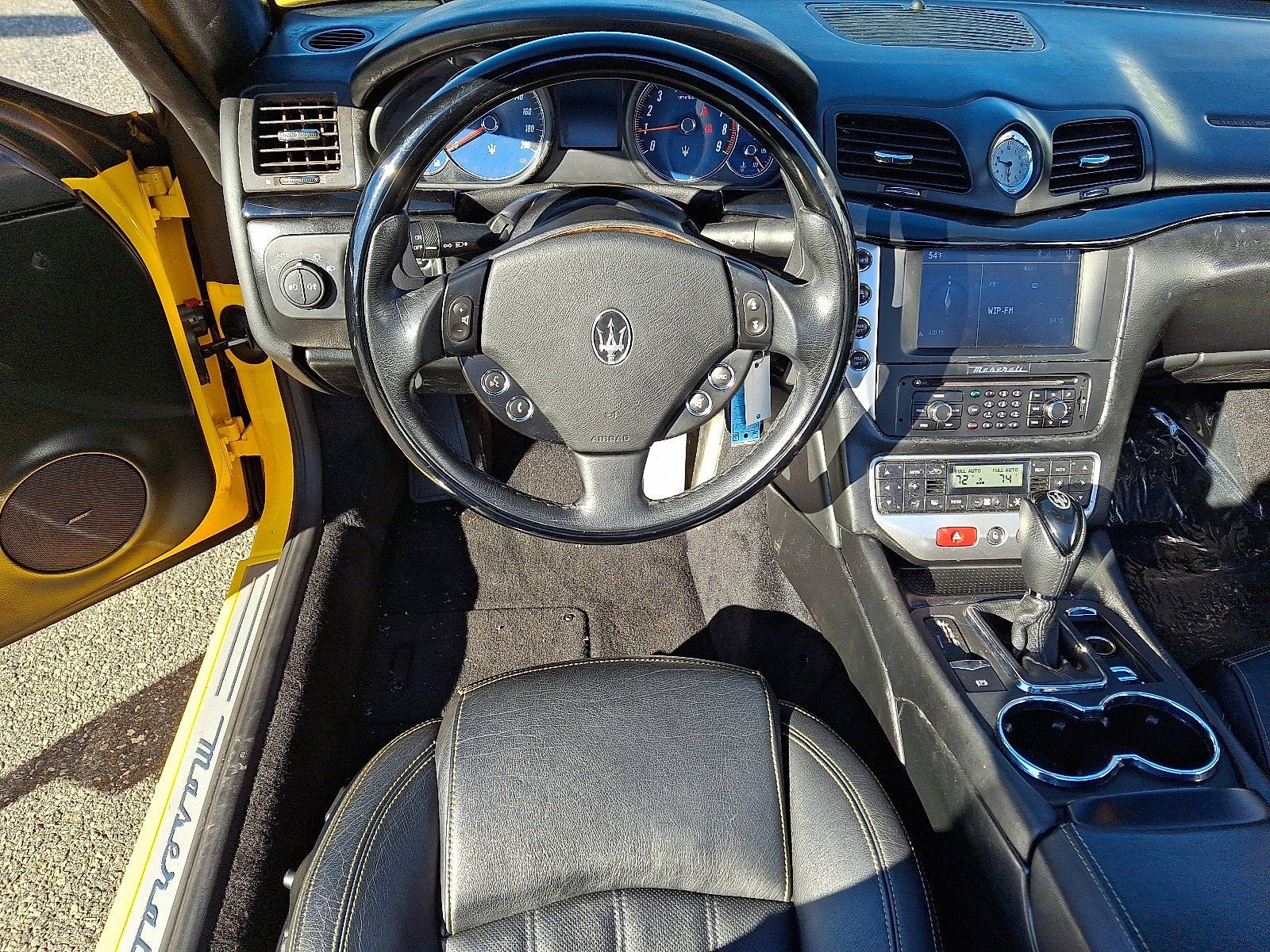 Used 2011 Maserati GranTurismo Convertible RWD image 11
