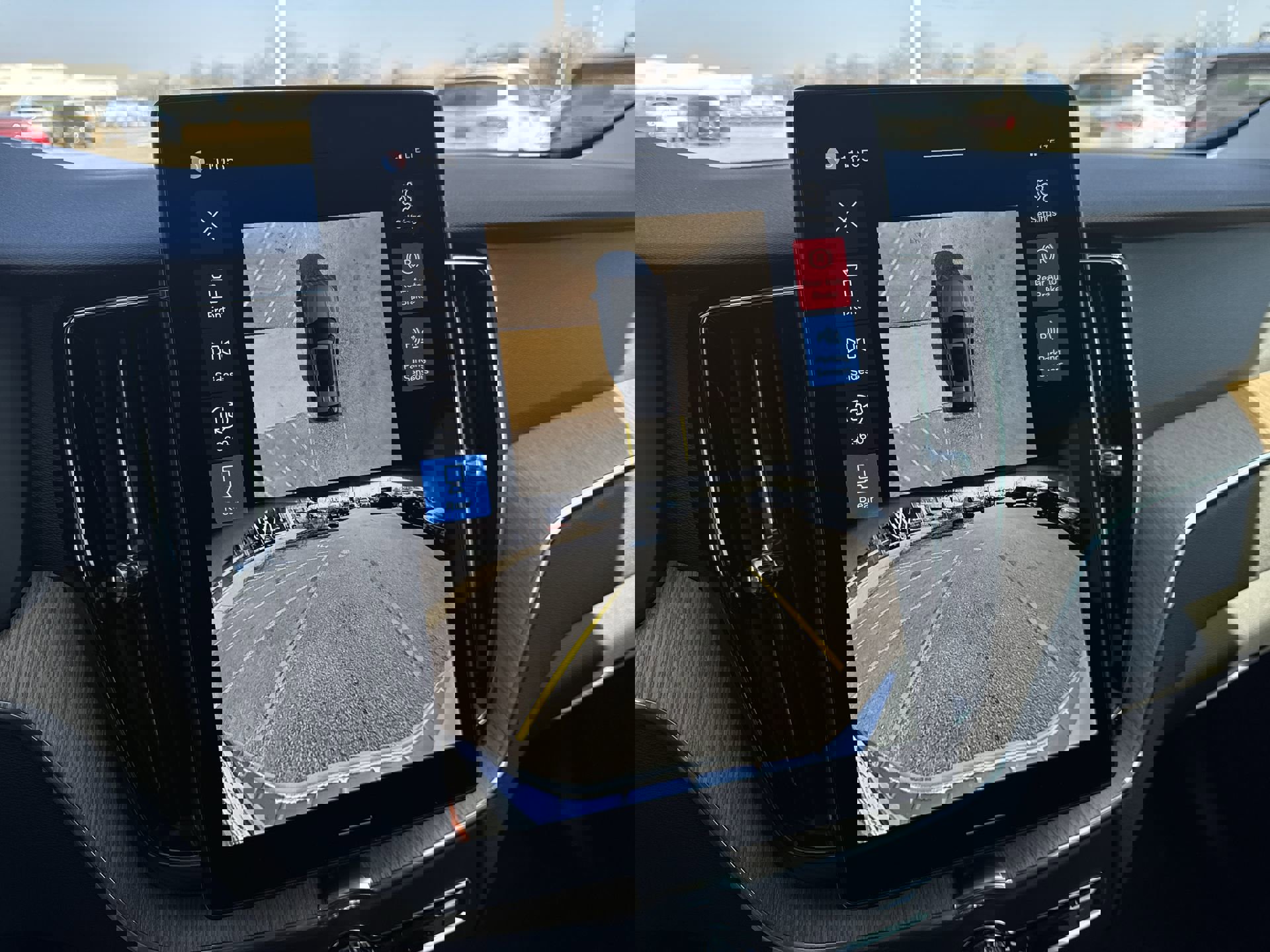 New 2026 Volvo XC60 T8 Plus w/ Protection Package Premier image 15