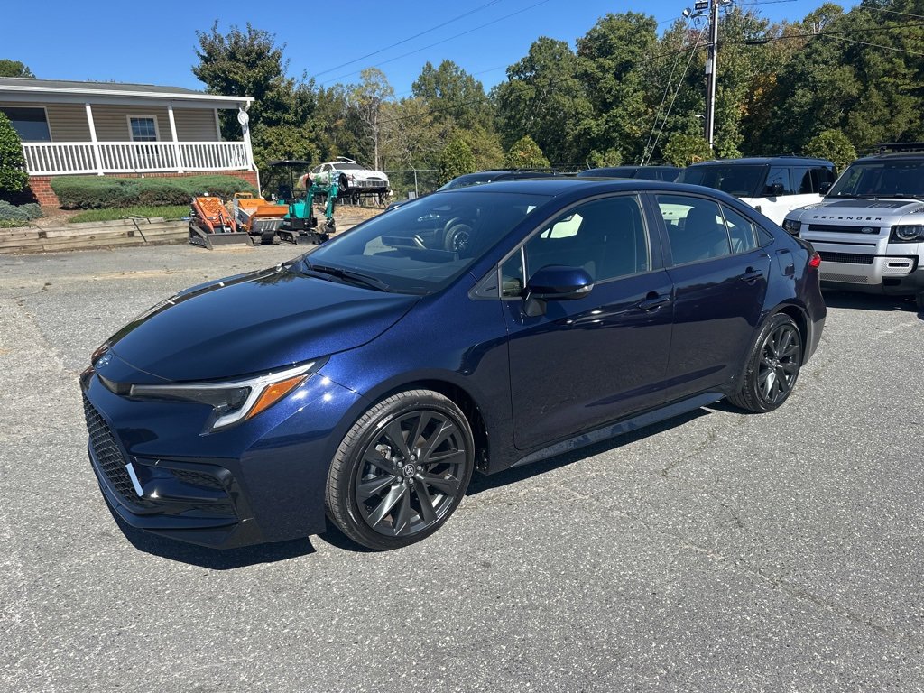 Used 2025 Toyota Corolla SE