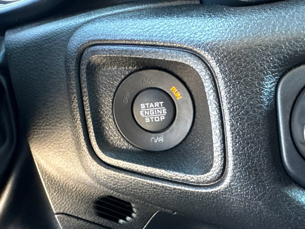 Certified 2024 Jeep Wrangler Unlimited AWD/4WD image 31