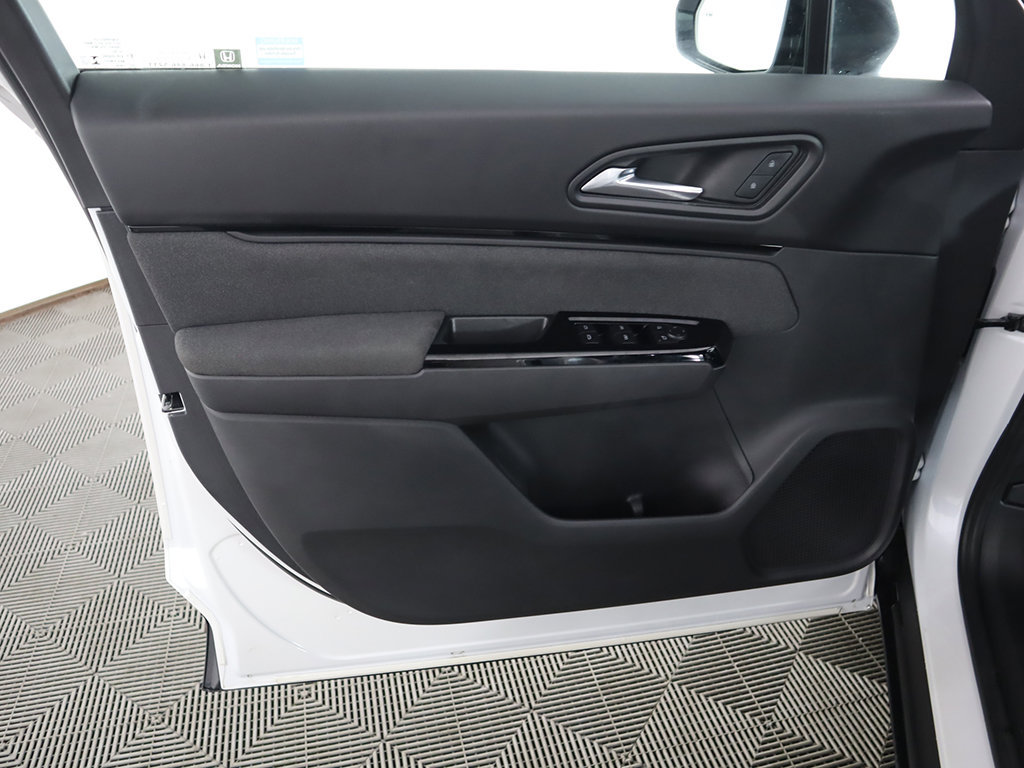 Used 2025 Honda Prologue EX image 23