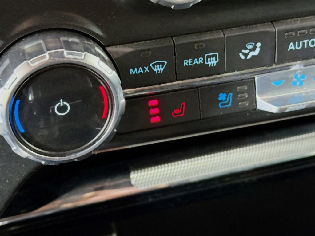 Used 2022 Ford F150 Lariat image 35