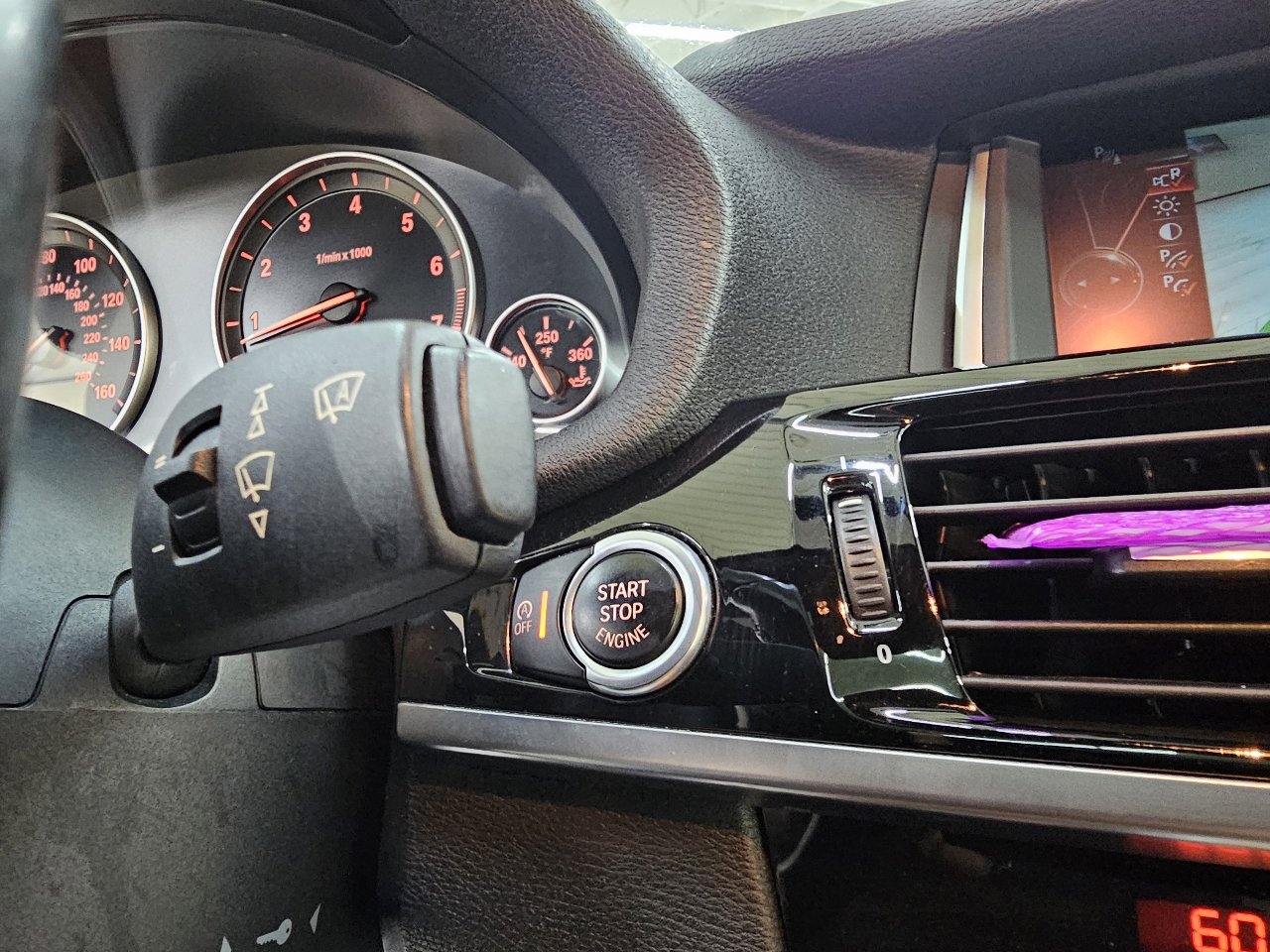 Used 2016 BMW X4 M40i image 37