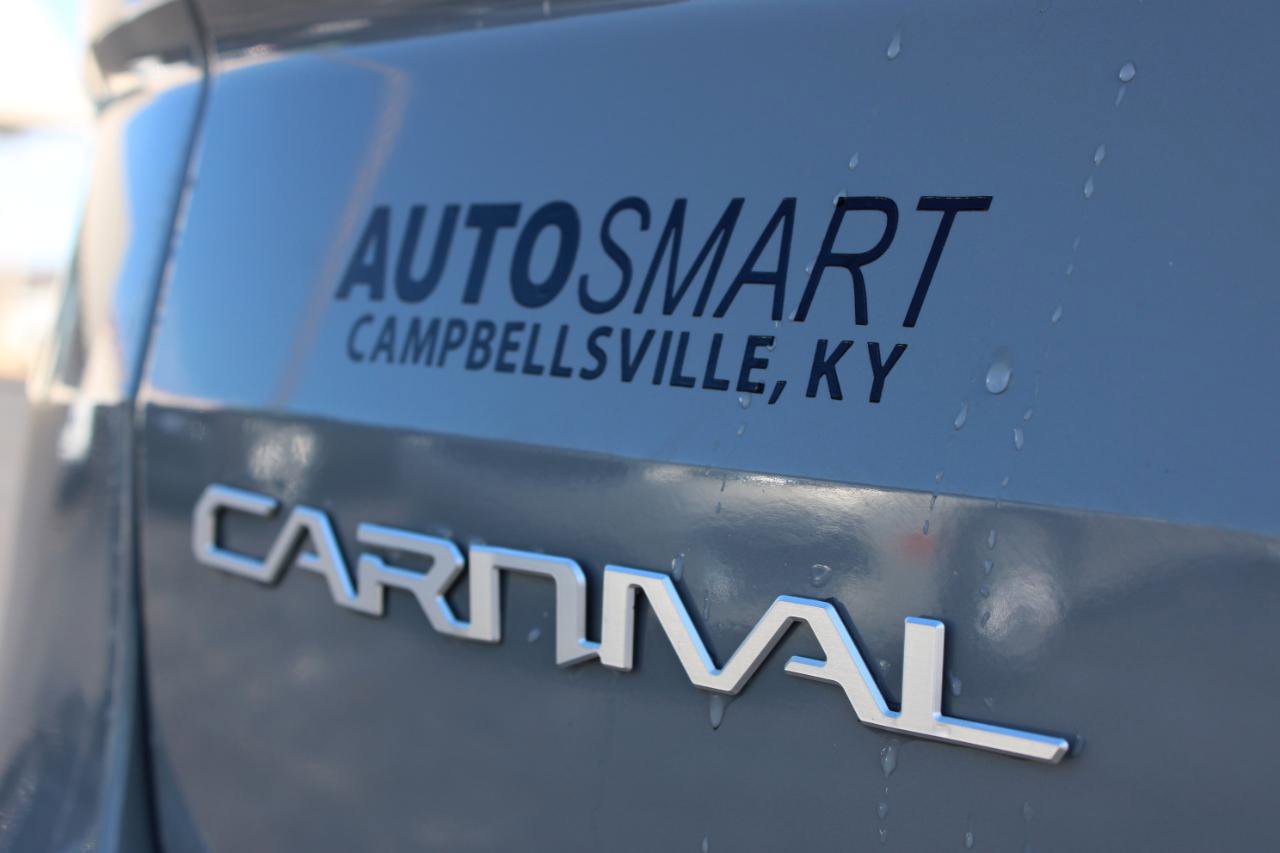 Used 2024 Kia Carnival SX Prestige image 6