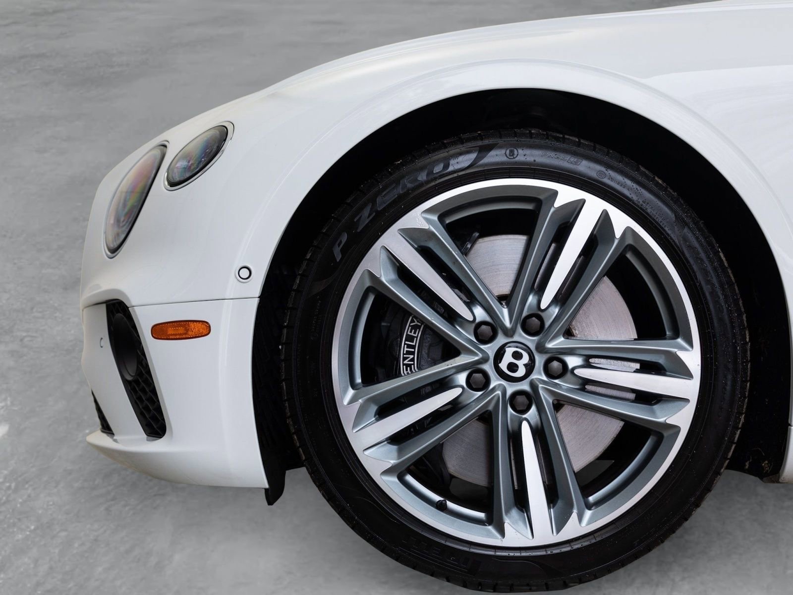 Used 2024 Bentley Continental GT AWD/4WD image 8