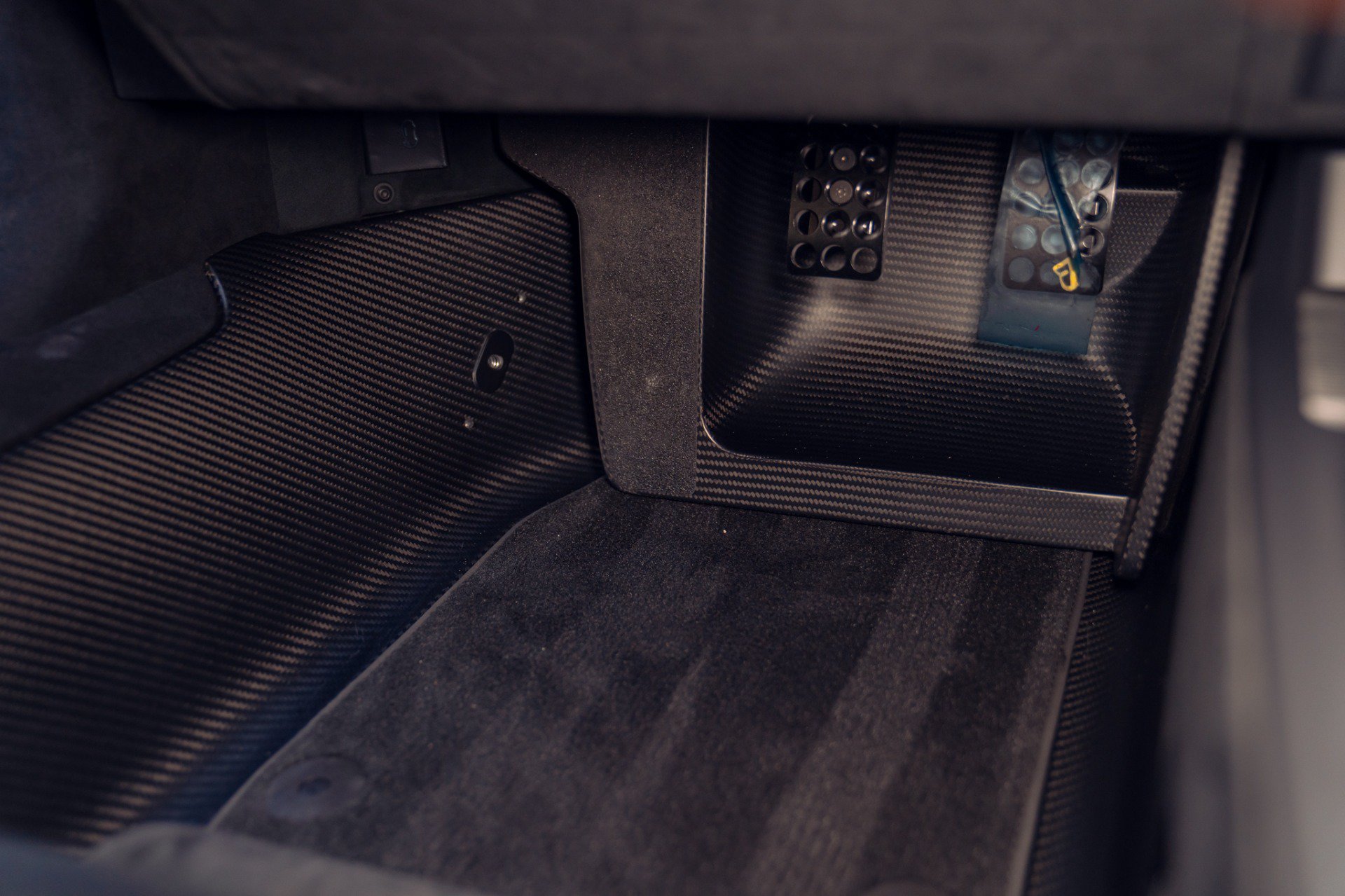 Used 2021 Ford GT RWD image 59