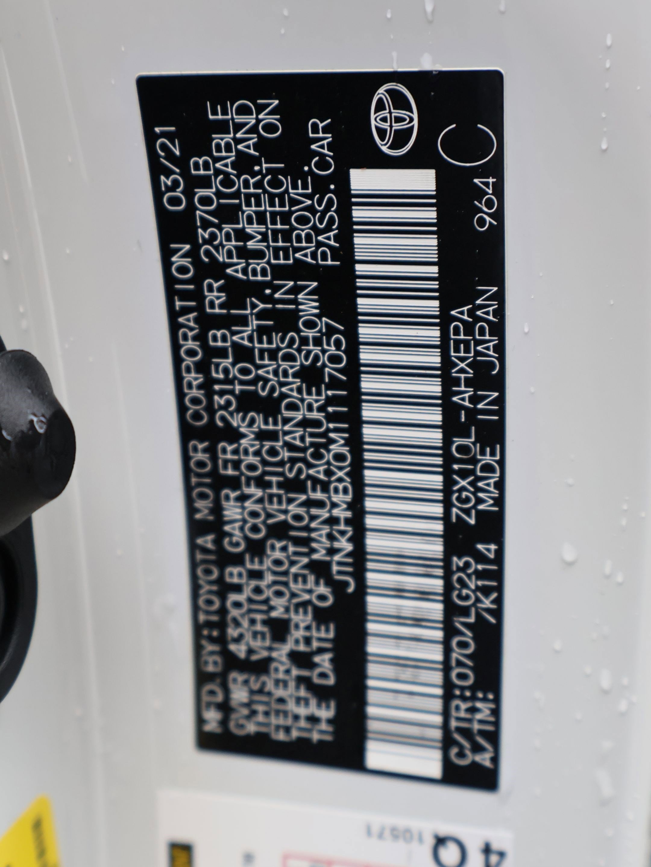 Used 2021 Toyota C-HR Limited image 31