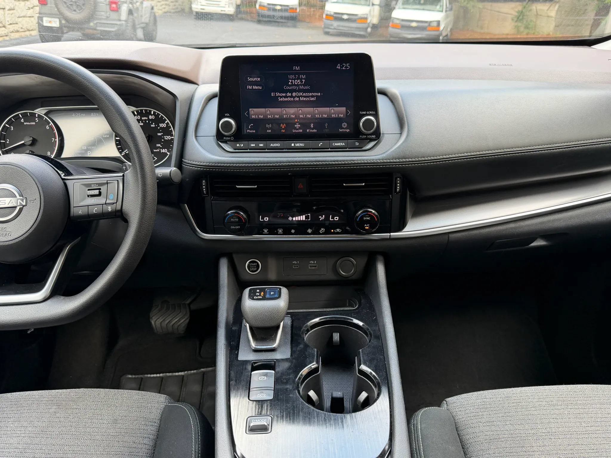 Used 2022 Nissan Rogue SV FWD image 19