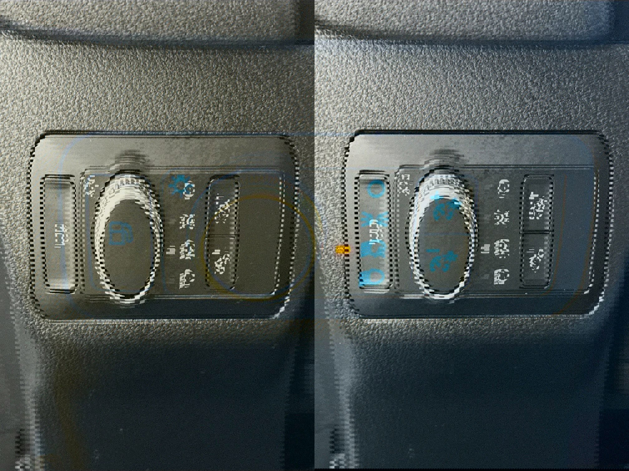 Used 2022 Ford Escape SE image 11