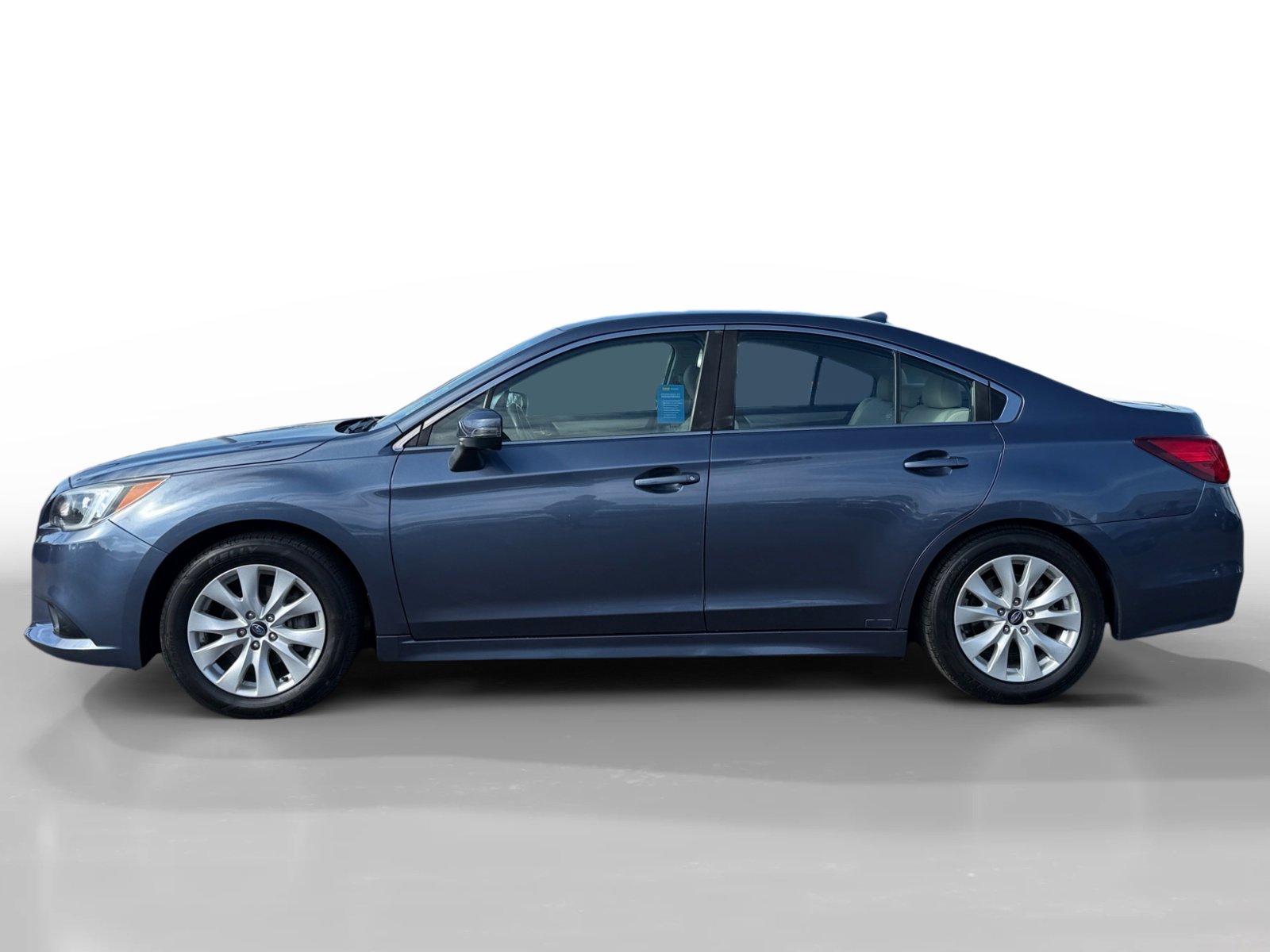 Used 2017 Subaru Legacy 2.5i Premium AWD/4WD image 2