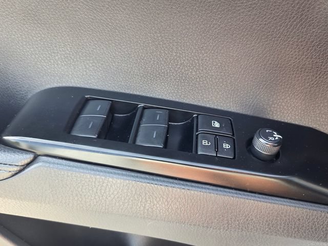 Used 2025 Toyota Camry XSE FWD image 34