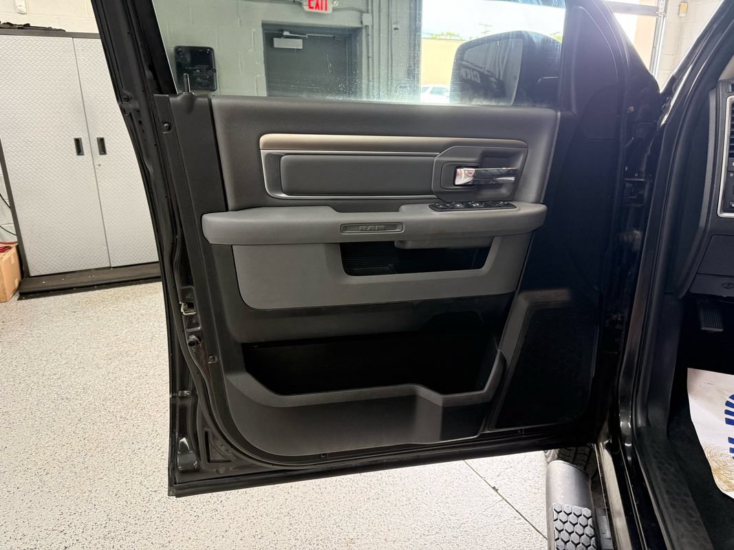 Used 2018 RAM 1500 Outdoorsman AWD/4WD image 9