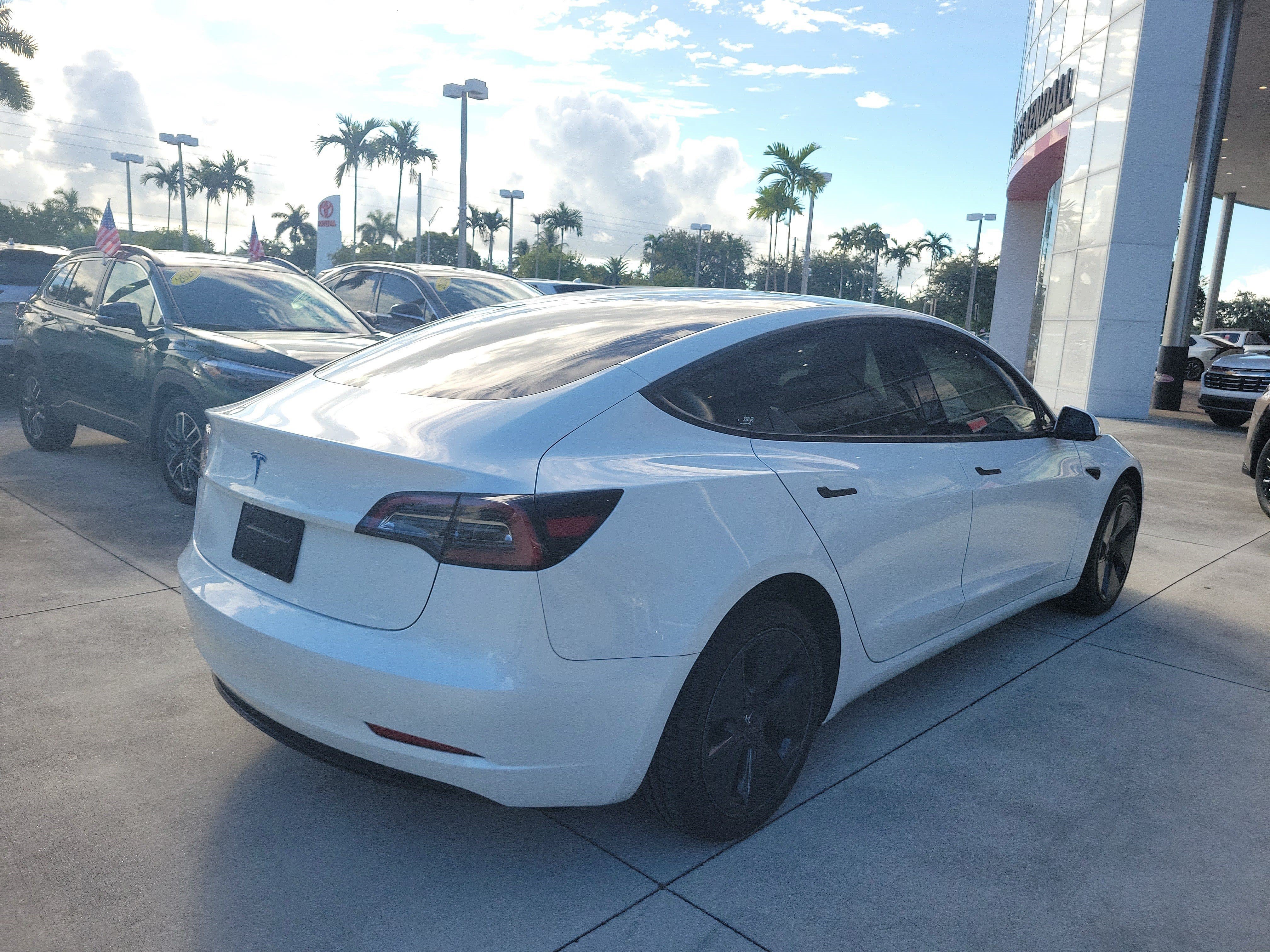 Used 2023 Tesla Model 3 Standard Range RWD image 7