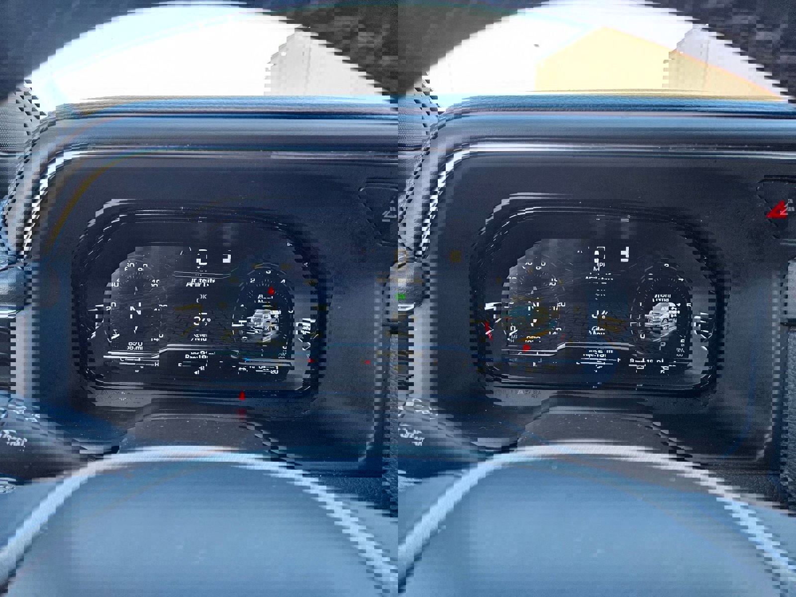 Used 2022 GMC Yukon XL Denali image 21