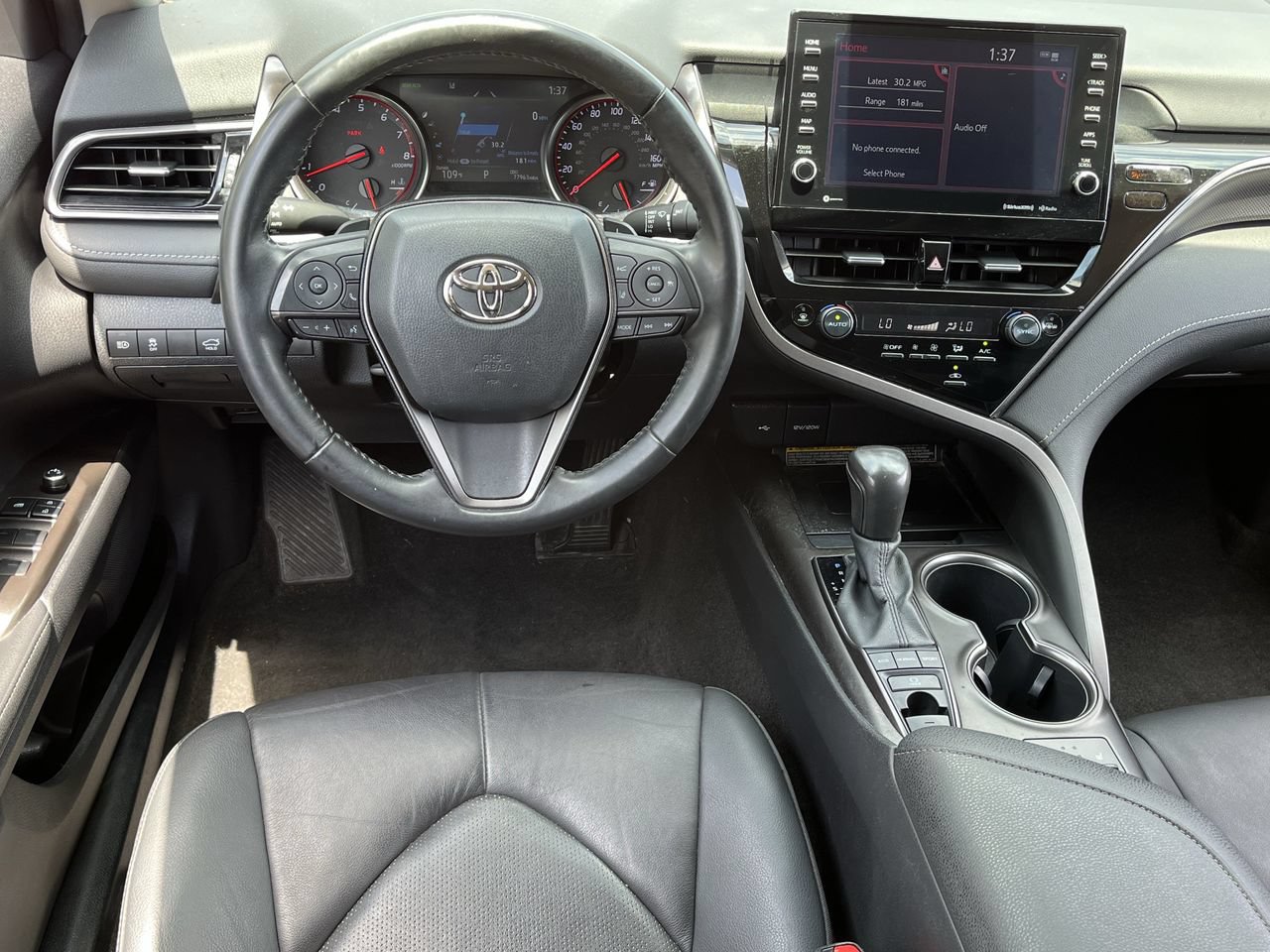 Used 2021 Toyota Camry XSE FWD image 10